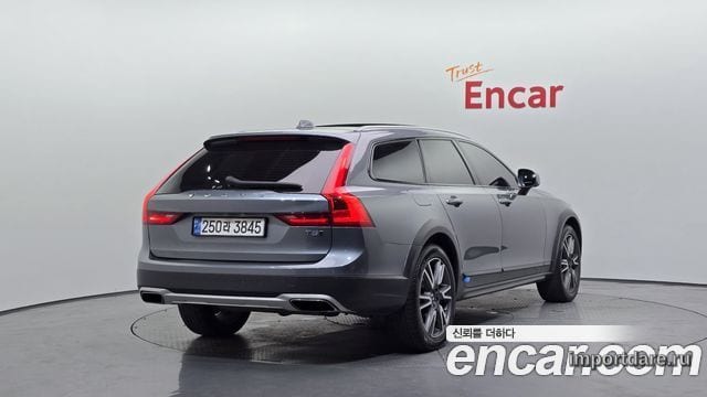 VOLVO V90 CROSS COUNTRY 2019 — 129 648 км, серый, Корея — под ключ — фото 2