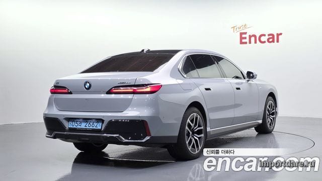 BMW I7 2023 — 20 555 км, серебристо-серый, Корея — под ключ — фото 2