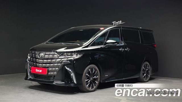 Toyota Alphard спереди