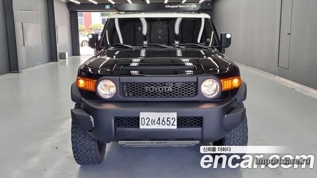 TOYOTA FJ 2010 — 149 000 км, чёрный, Корея — под ключ — фото 3