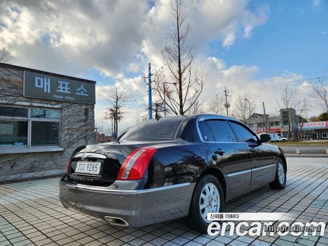Kia Opirus Premium сбоку