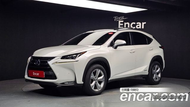 LEXUS NX300H 2017 — 132 261 км, белый, Корея — под ключ — фото 1