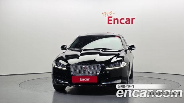 Jaguar New Xf интерьер