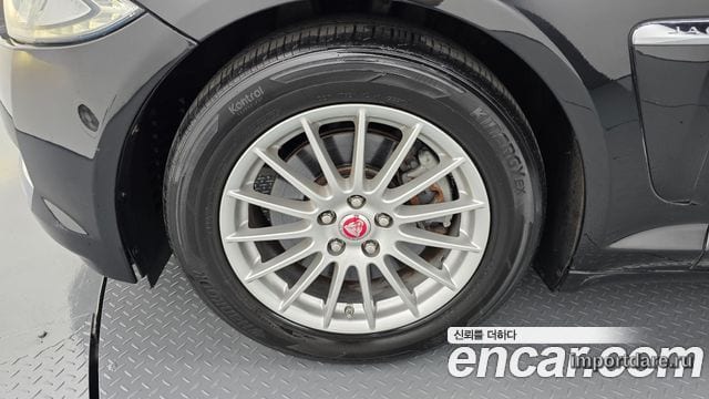 Jaguar New Xf детали