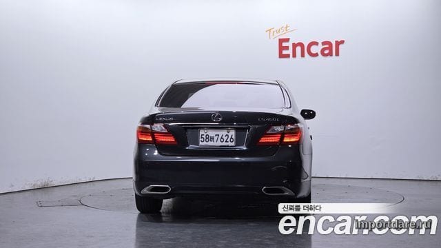 Lexus Ls460l сзади