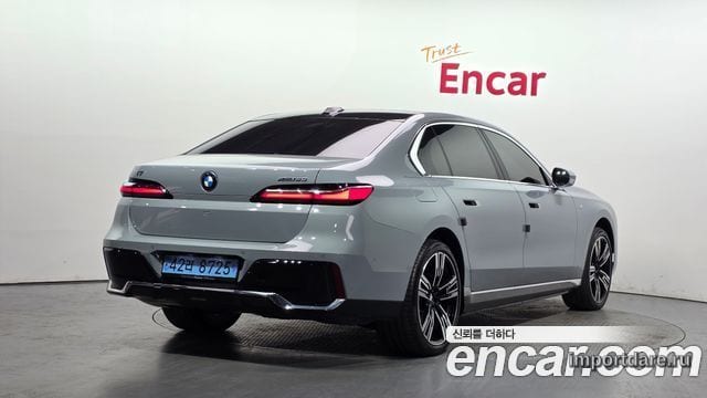 BMW I7 2025 — 28 799 км, светло-серебристый, Корея — под ключ — фото 2