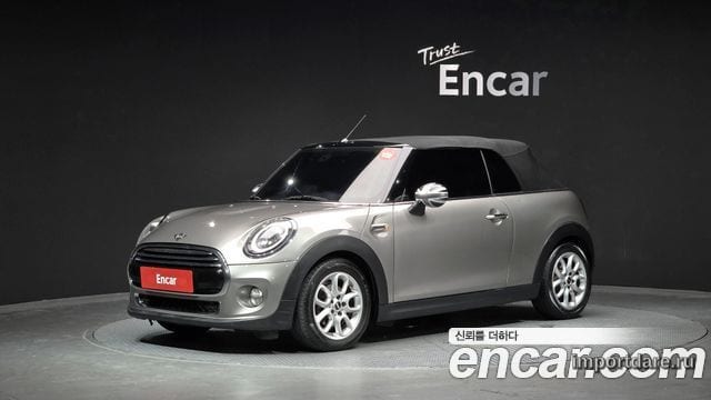 MINI COOPER CONVERTIBLE 2019 — 152 238 км, светло-золотистый, Корея — под ключ — фото 1