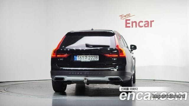 VOLVO V90 CROSS COUNTRY 2019 — 117 789 км, чёрный, Корея — под ключ — фото 4