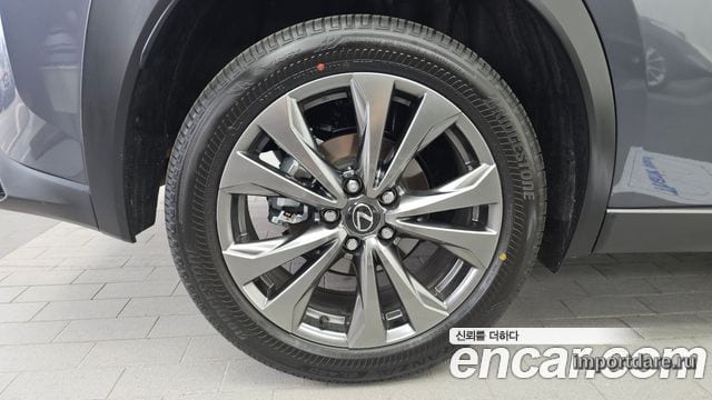 Lexus Ux детали