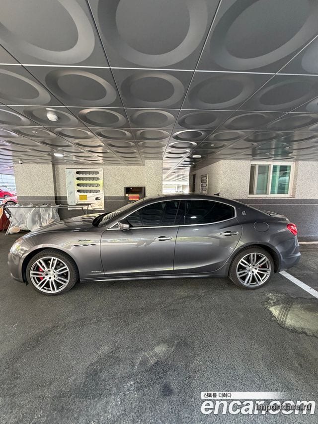 MASERATI GHIBLI 2018 — 76 000 км, серый, Корея — под ключ — фото 6