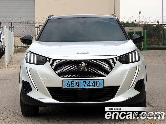 Peugeot e-2008 2023