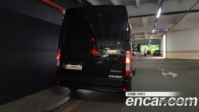 Renault Korea Master сзади