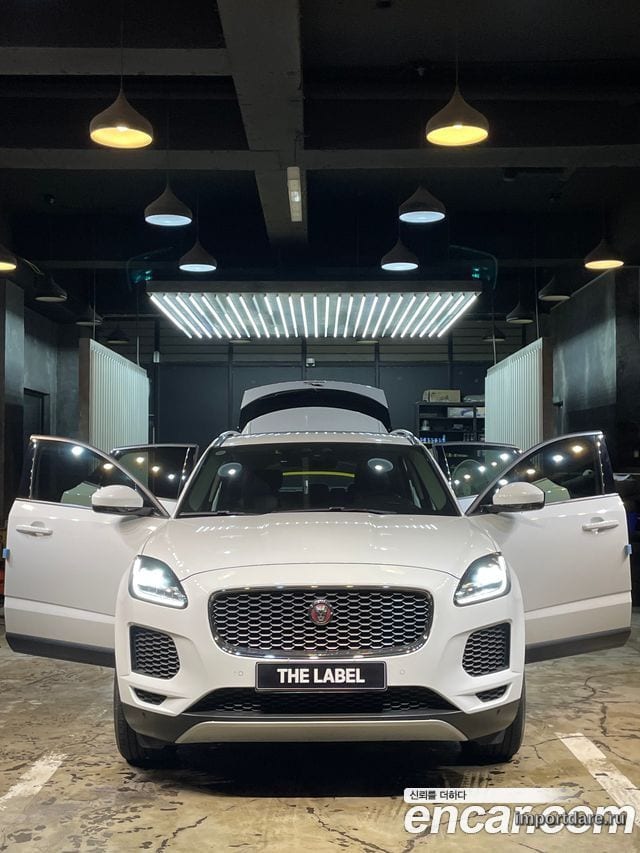JAGUAR E-PACE 2019 — 83 000 км, белый, Корея — под ключ — фото 1