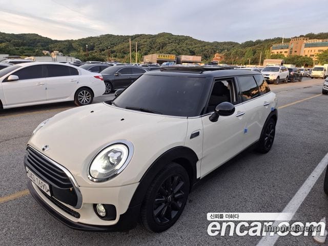 MINI COOPER D CLUBMAN 2018 — 137 961 км, белый-перламутр, Корея — под ключ — фото 1