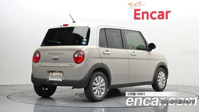Suzuki Alto сбоку