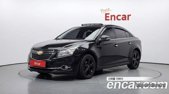 Chevrolet Cruze спереди