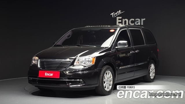 Chrysler Grand Voyager спереди