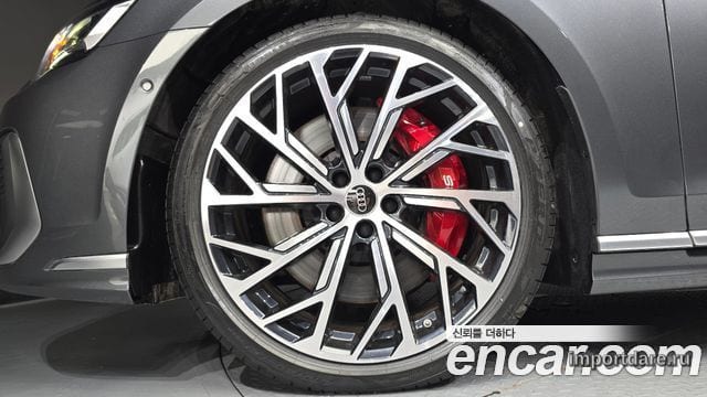 Audi S8 детали