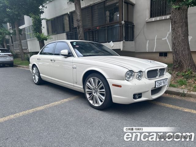 Jaguar New XJ 2008