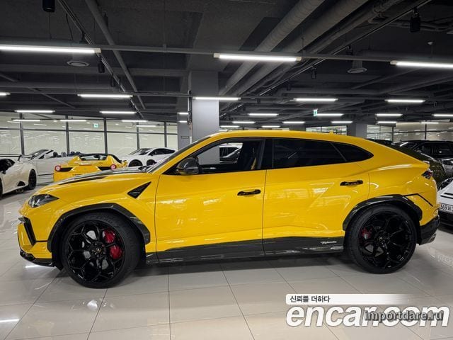 LAMBORGHINI URUS 2024 — 8 000 км, жёлтый, Корея — под ключ — фото 2