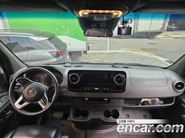 Mercedes-Benz Sprinter сзади