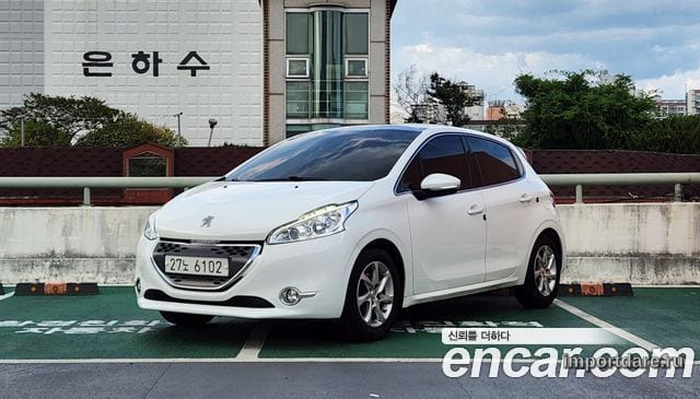 Peugeot 208 2014