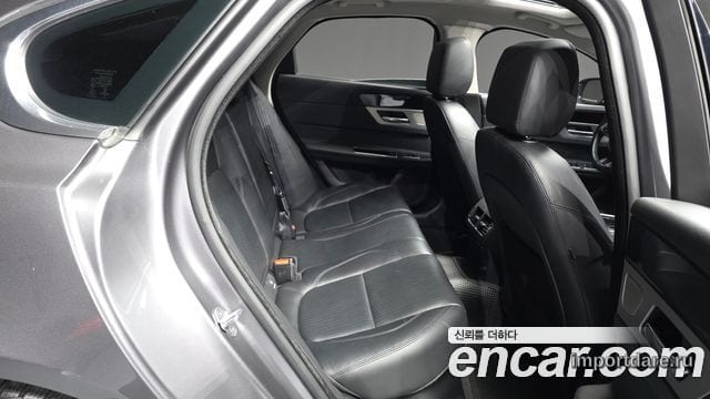 JAGUAR XF 2018 — 94 292 км, серый, Корея — под ключ — фото 12