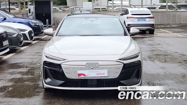 Audi A6 E-Tron интерьер