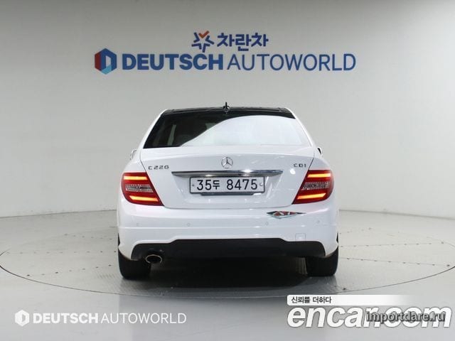 MERCEDES-BENZ C-CLASS W204 2013 — 158 873 км, белый-перламутр, Корея — под ключ — фото 4