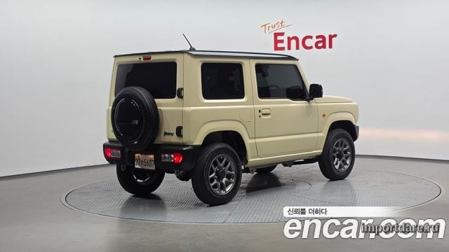 Suzuki Jimny сбоку