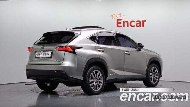 LEXUS NX300H 2017 — 105 650 км, серебристо-серый, Корея — под ключ — фото 1