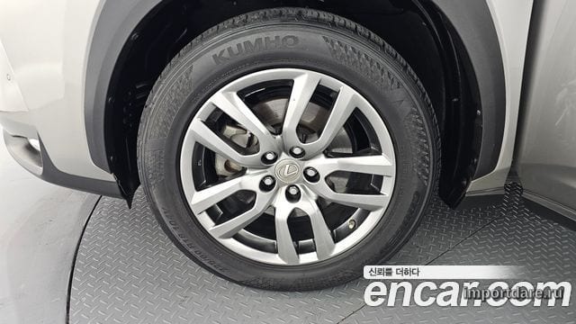 LEXUS NX300H 2017 — 105 650 км, серебристо-серый, Корея — под ключ — фото 5