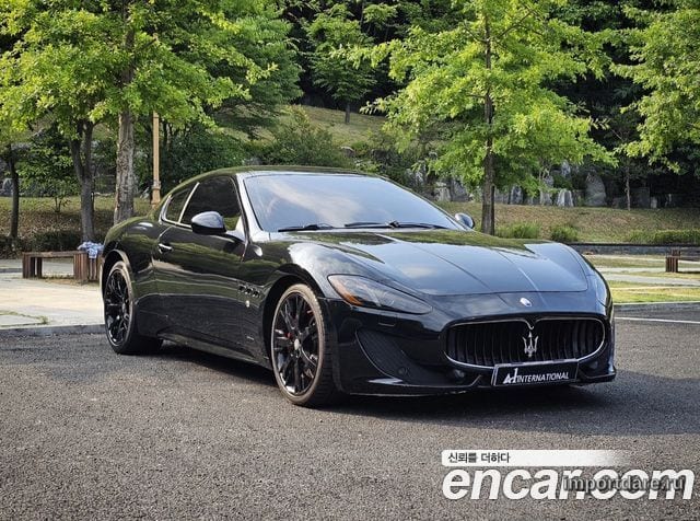 MASERATI GRANTURISMO 2013 — 69 500 км, белый, Корея — под ключ — фото 1