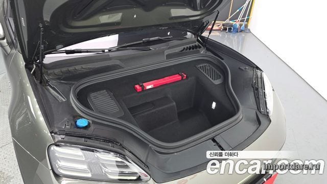 PORSCHE MACAN 2025 — 3 727 км, светло-золотистый, Корея — под ключ — фото 6