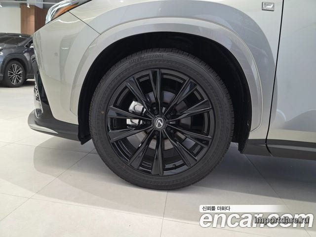 LEXUS NX450H+ 2026 — 10 202 км, светло-золотистый, Корея — под ключ — фото 5