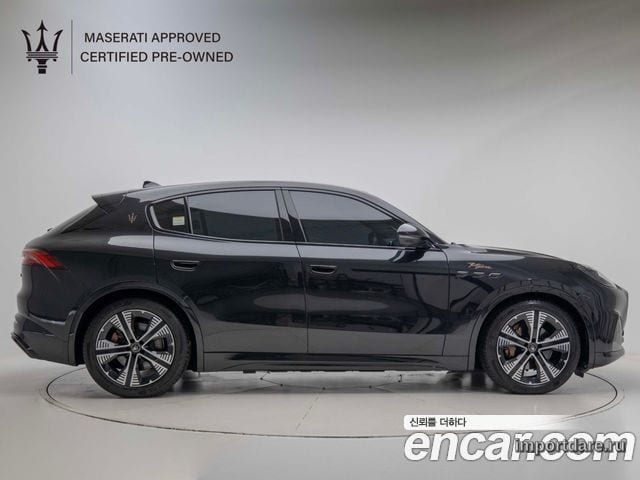 Maserati Grecale интерьер