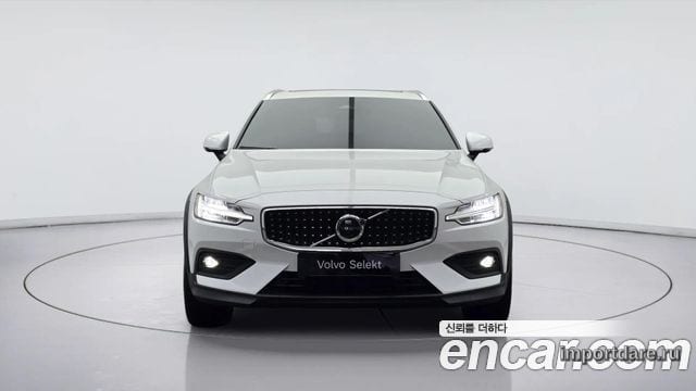 VOLVO V60 CROSS COUNTRY 2023 — 25 931 км, белый, Корея — под ключ — фото 2
