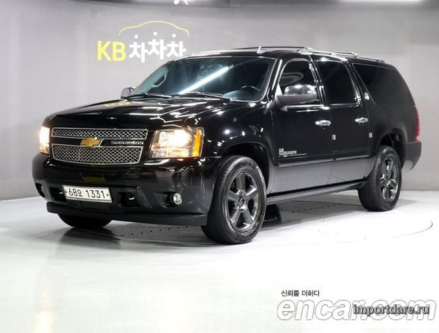 Chevrolet Suburban Van 2013