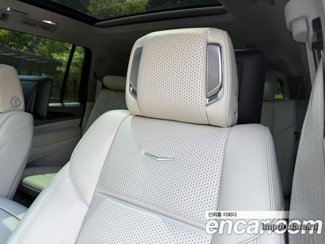 CADILLAC ESCALADE 2024 — 19 900 км, Корея — под ключ — фото 11