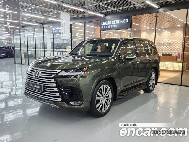 LEXUS LX 2025 — 4 850 км, бежевый, Корея — под ключ — фото 1