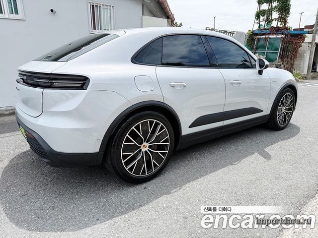 PORSCHE MACAN 2025 — 12 100 км, светло-серебристый, Корея — под ключ — фото 4