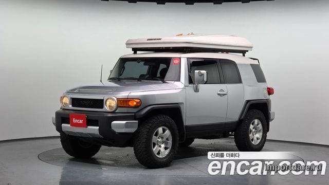 TOYOTA FJ 2007 — 422 232 км, серебристо-серый, Корея — под ключ — фото 1