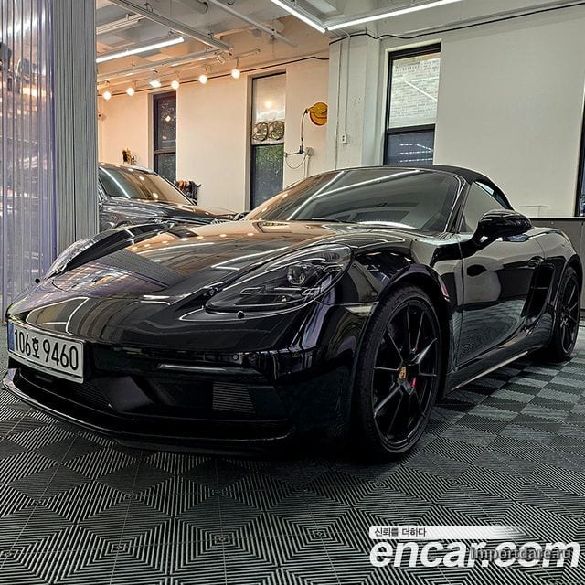 Porsche 718 интерьер