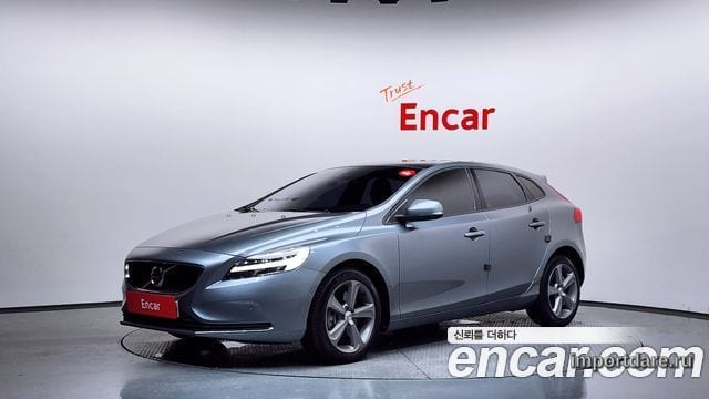 VOLVO V40 2017 — 49 747 км, серебристо-серый, Корея — под ключ — фото 1