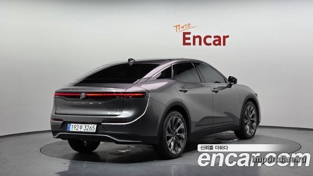Toyota Crown Crossover 2026