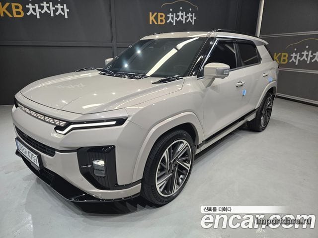 Kgm Actyon спереди