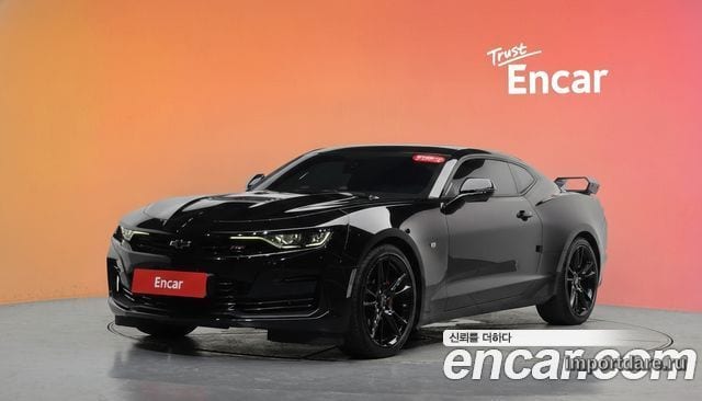 Chevrolet Camaro сбоку