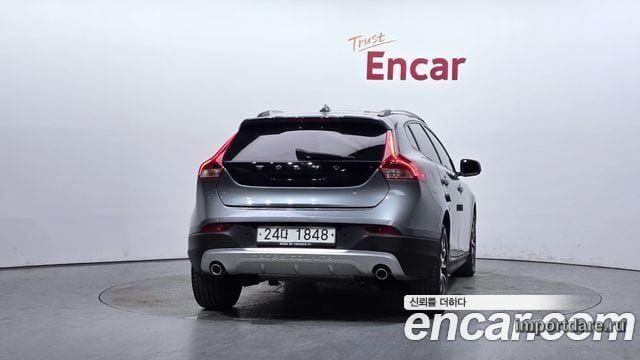 VOLVO V40 CROSS COUNTRY 2019 — 51 749 км, серый, Корея — под ключ — фото 4