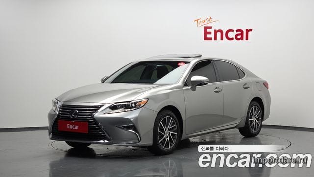 Lexus ES350 2016
