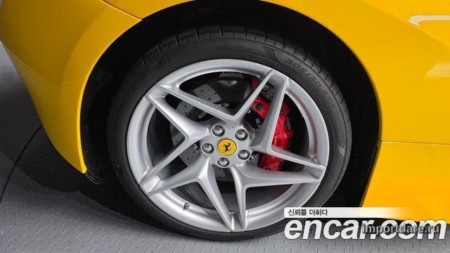 Ferrari F8 детали